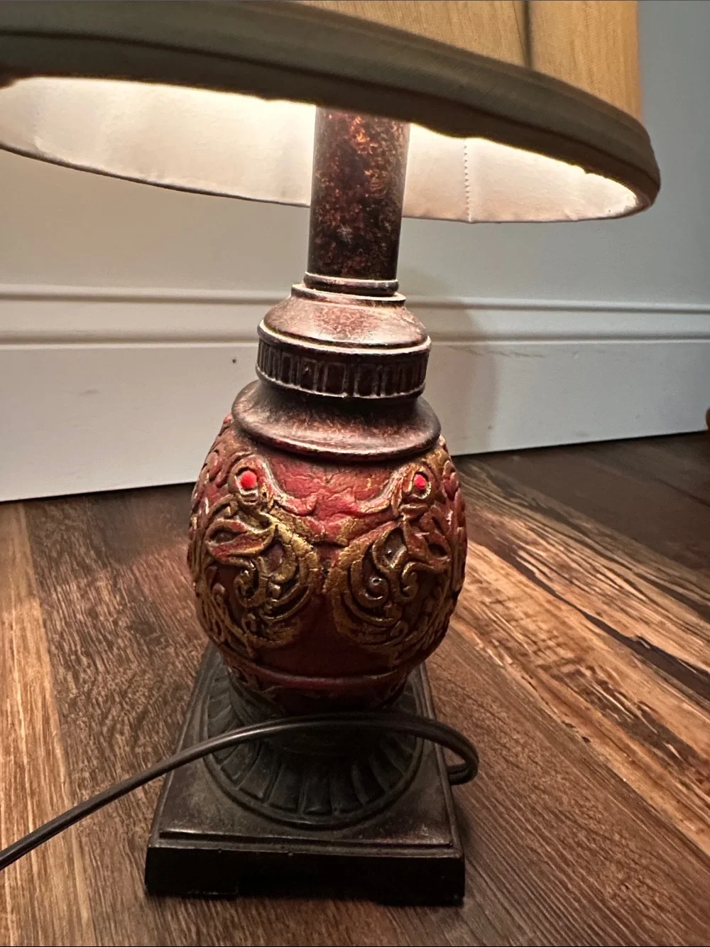 Classic Red and Gold Decorative Table Lamp with Cream Shade